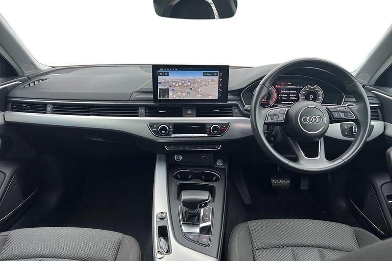 Used Audi A4 Advanced 150 HP (110 kW) 2022 White Sedan