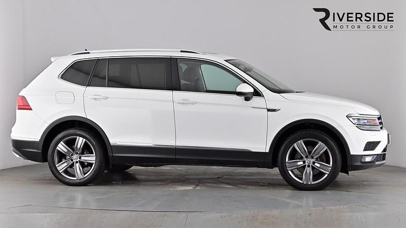 Used VW Tiguan Allspace SEL 190 HP (139 kW) 2020 Pure white SUV