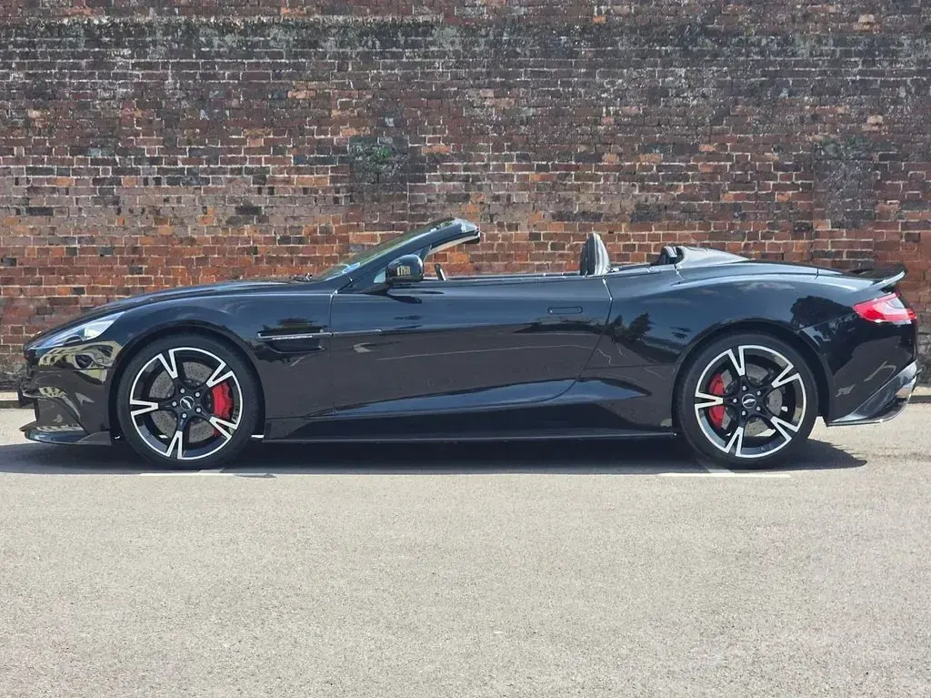 Used Aston Martin Vanquish 595 HP (437 kW) 2018 Black Cabriolet