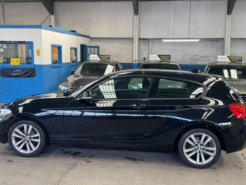 Used BMW 118 Sport Line 2016 Black Hatchback