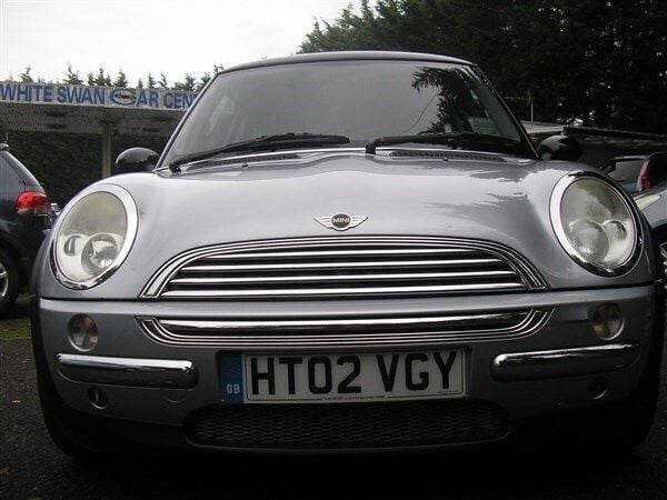 Silver Used 2002 Mini Cooper Hatch Hatchback | £2,995 - Image 1/1