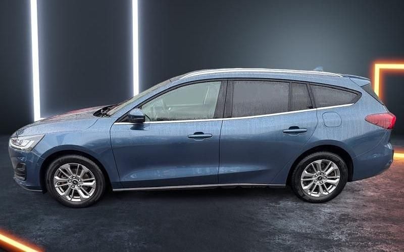 Used Ford Focus Titanium 155 HP (114 kW) 2023 Blue Estate