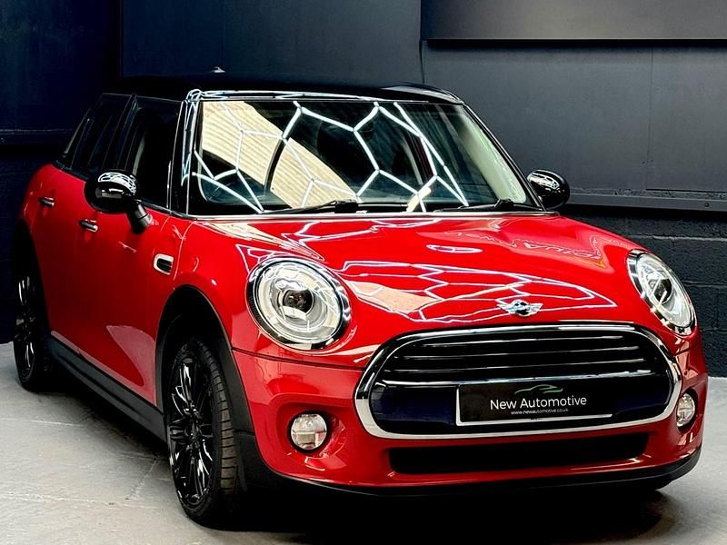 Used Mini Cooper D Hatch 116 HP (85 kW) 2017 Red Hatchback