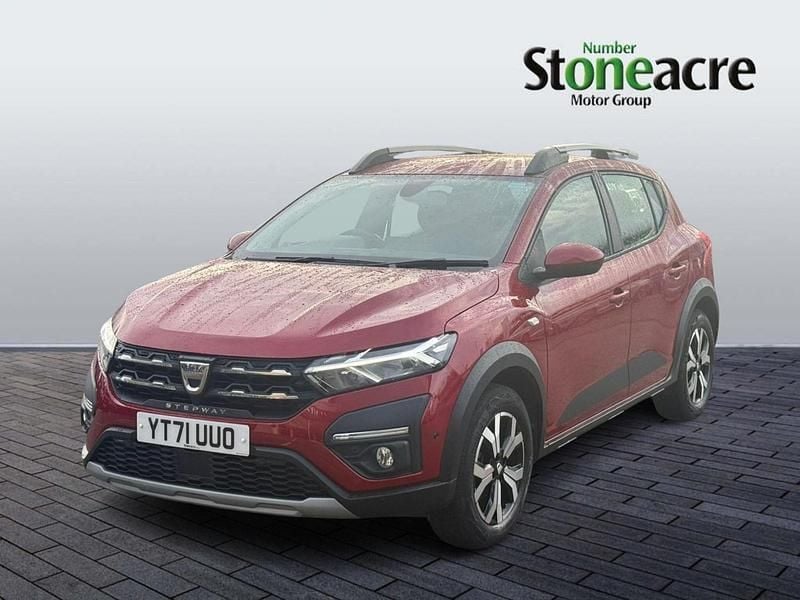 Used Dacia Sandero Prestige 90 HP (66 kW) 2022 Red Hatchback