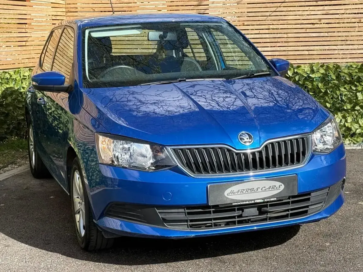 Used Skoda Fabia SE 90 HP (66 kW) 2015 Blue Hatchback