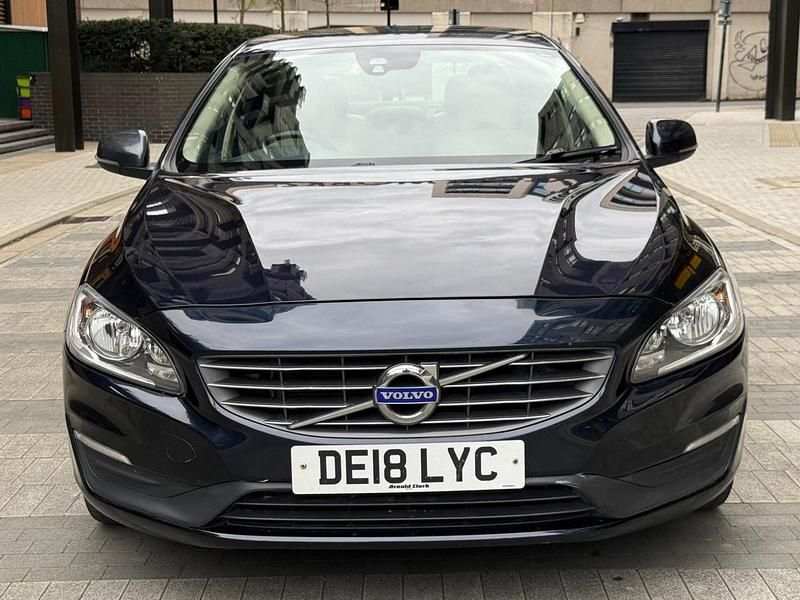 Usado Volvo S60 SE 2018 Azul Berlina