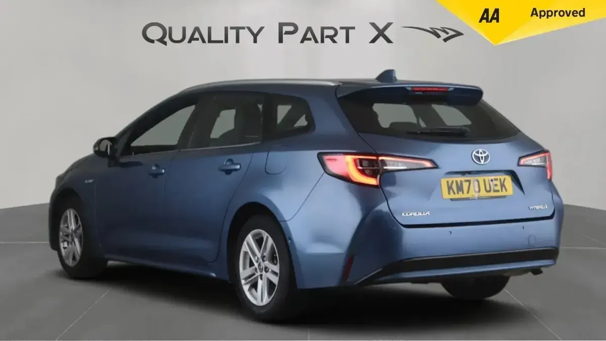 Used Toyota Corolla 122 HP (89 kW) 2020 Blue Estate