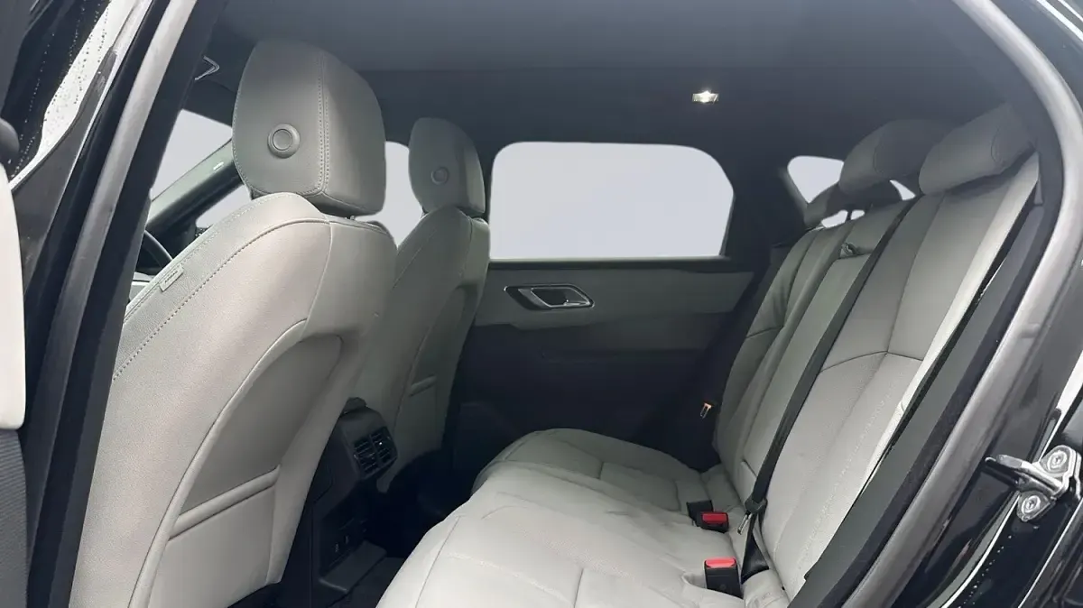 Used Land Rover Range Rover Velar SE Dynamic 404 HP (297 kW) 2026 Santorini SUV