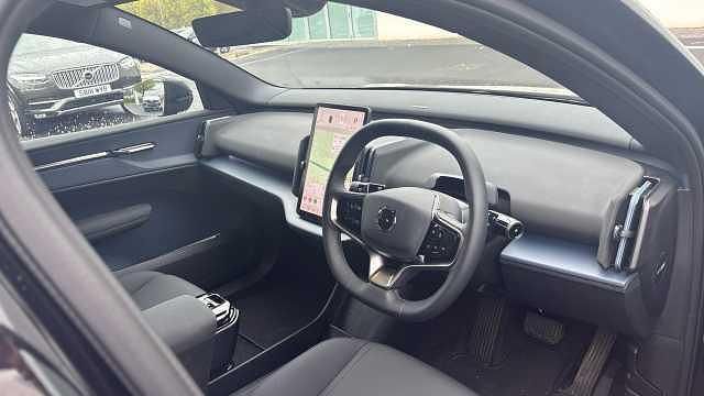 Usado Volvo EX30 Plus 197 kW (268 HP) 2026 SUV