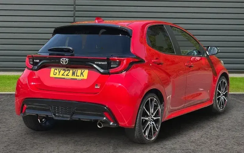 Used Toyota Yaris Sport 116 HP (85 kW) 2022 Red Hatchback