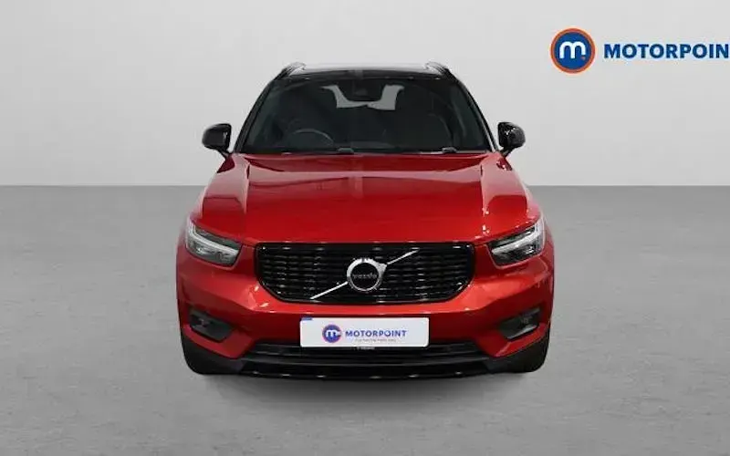 Usado Volvo XC40 R-Design 163 HP (119 kW) 2020 Vermelho SUV