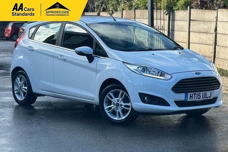 White Used 2015 Ford Fiesta Zetec Hatchback | £4,495 (Super price) - Image 1/1