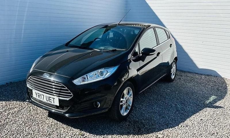 Usado Ford Fiesta Zetec 2017 Preto Citadino