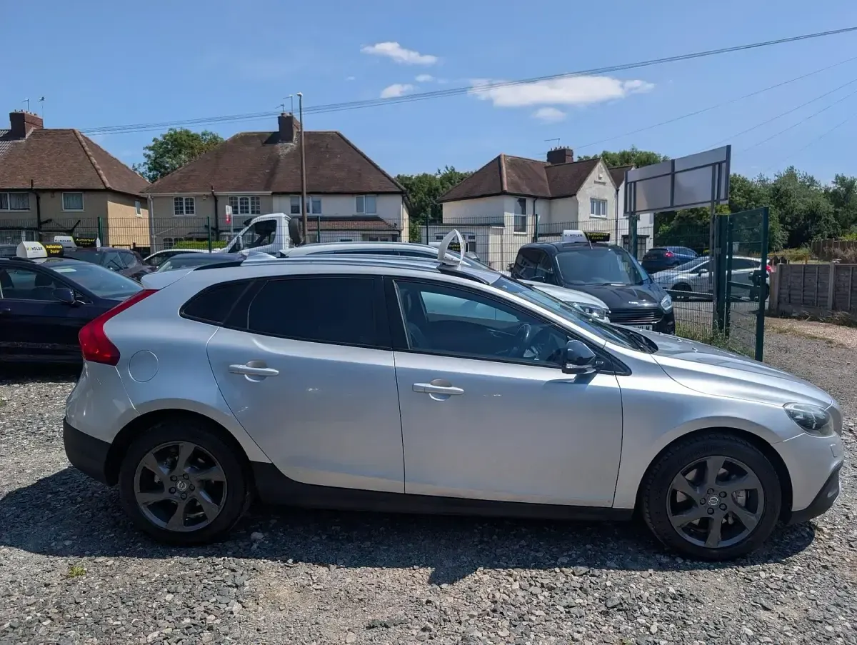 Used Volvo V40 2015 Silver Hatchback