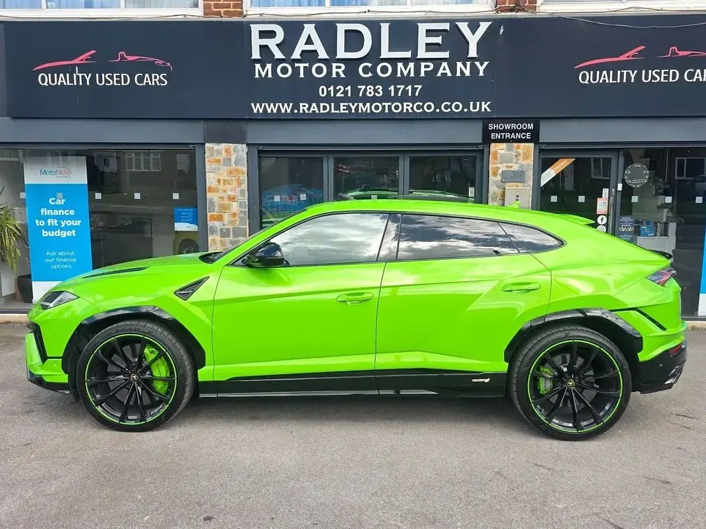 Used Lamborghini Urus 666 HP (489 kW) 2024 Green SUV