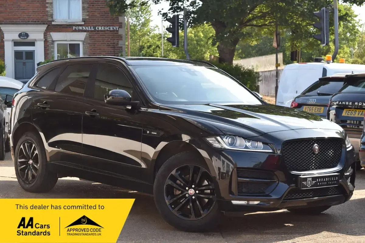 Used Jaguar F-Pace R-Sport 180 HP (132 kW) 2017 SUV