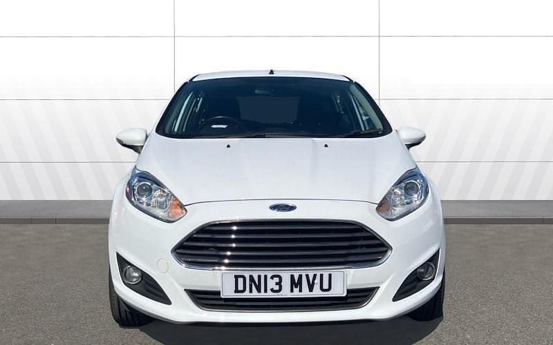 Usado Ford Fiesta Zetec 101 HP (74 kW) 2017 Citadino