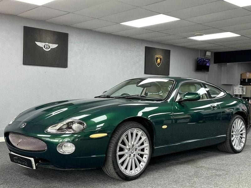Used Jaguar XK8 300 HP (220 kW) 2005 Green Coupe