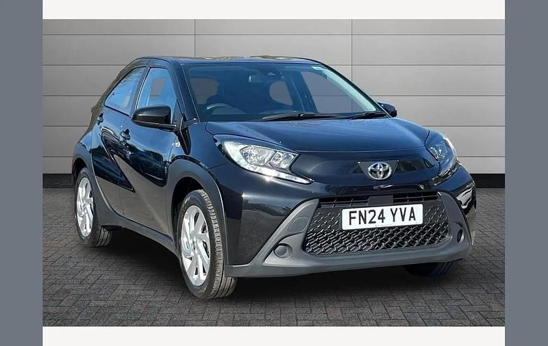 Used Toyota Aygo X PURE 72 HP (52 kW) 2024 Eclipse black SUV