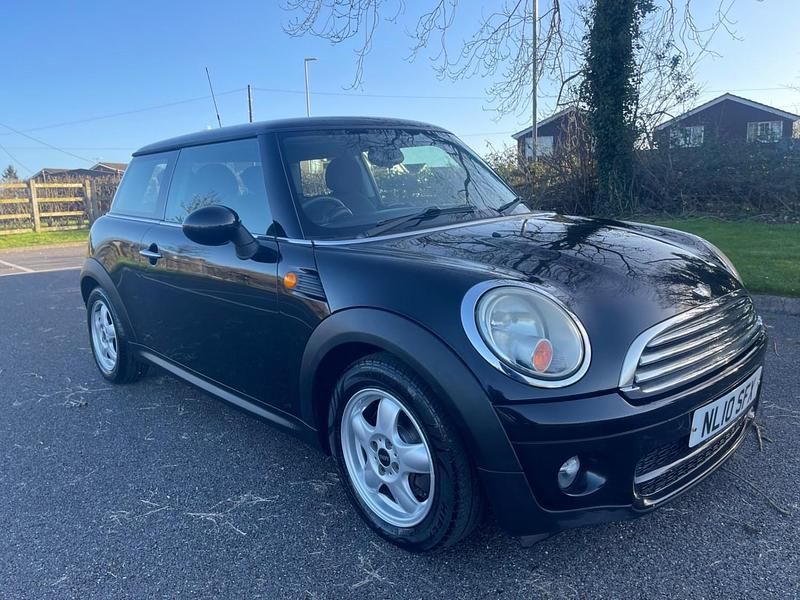 Used Mini Cooper D Hatch 2010 Black Hatchback