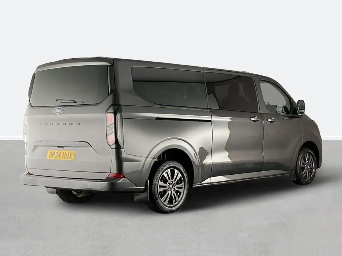 Used Ford Tourneo Custom Titanium 150 HP (110 kW) 2024 Grey Van
