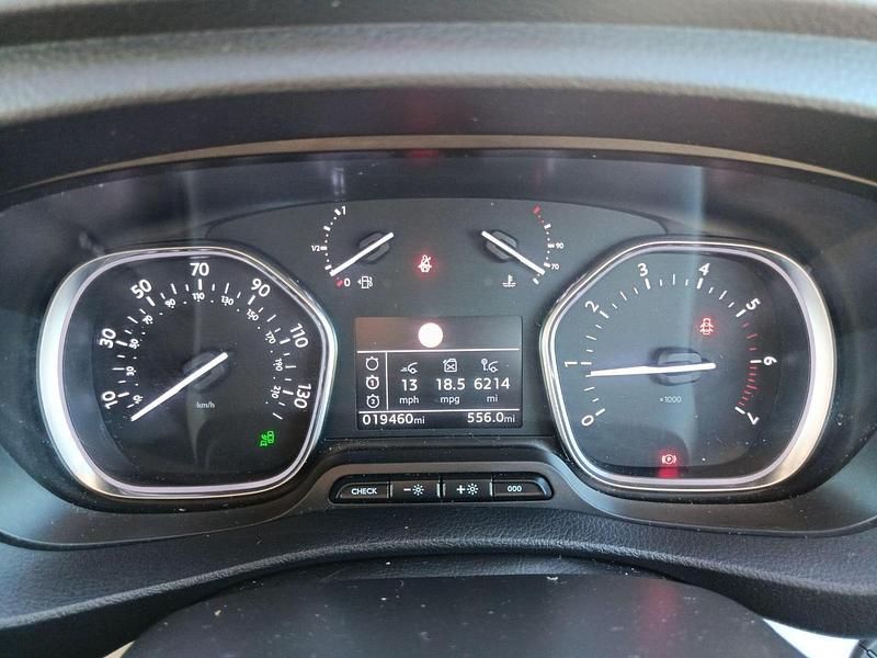 Used Peugeot Traveller Allure 143 HP (105 kW) 2021 Black MPV