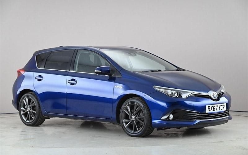 Usado Toyota Auris Hybrid Design 136 HP (100 kW) 2017 Citadino