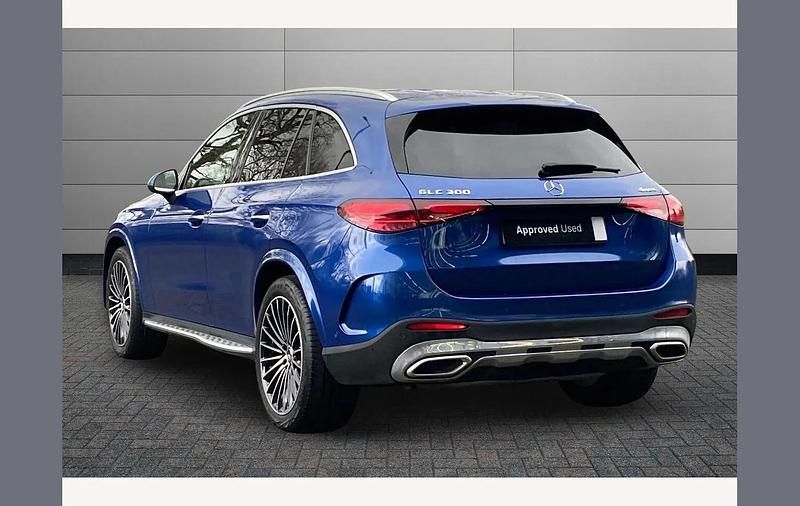 Used Mercedes GLC300e AMG Line Premium Plus 254 HP (186 kW) 2023 Blue SUV