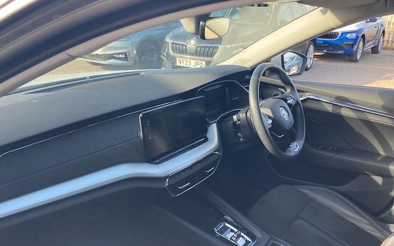 Gebraucht Skoda Octavia SE L 150 PS (110 kW) 2023 Weiß Kombi