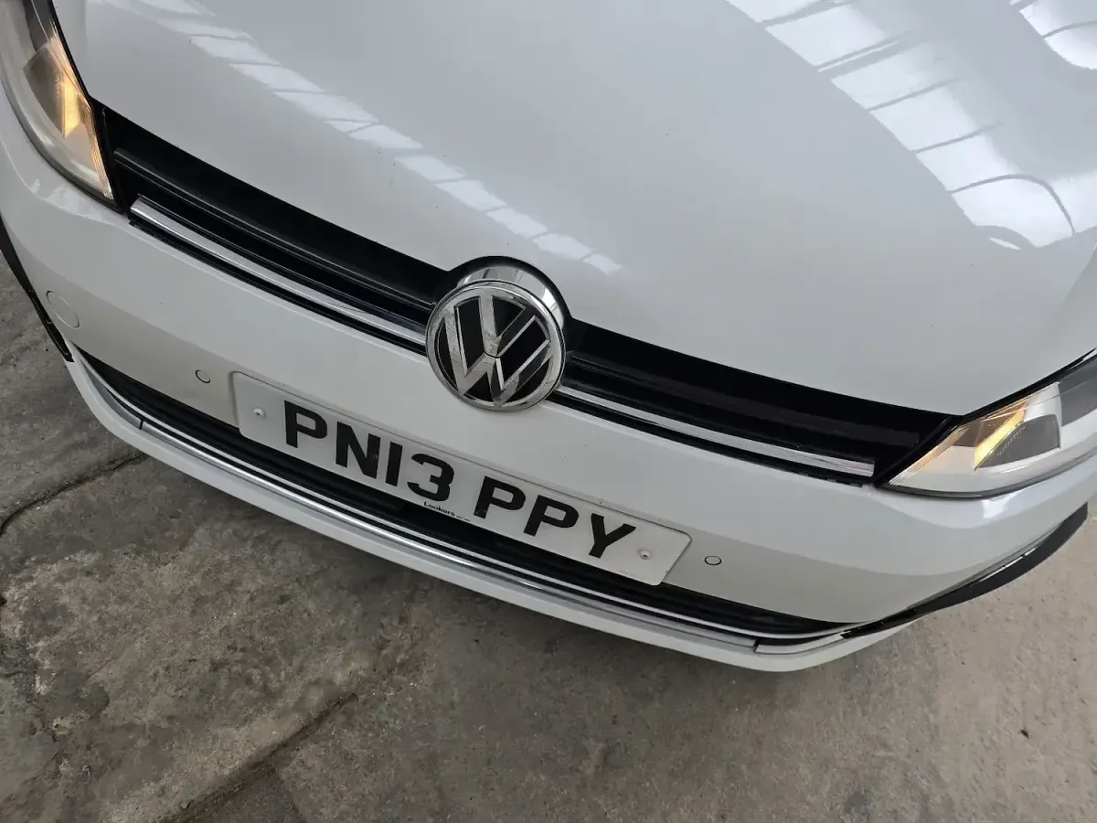 Used VW Golf VII GT 2013 White Hatchback