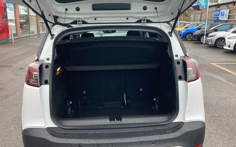 Used Vauxhall Crossland X 82 HP (60 kW) 2018 White SUV