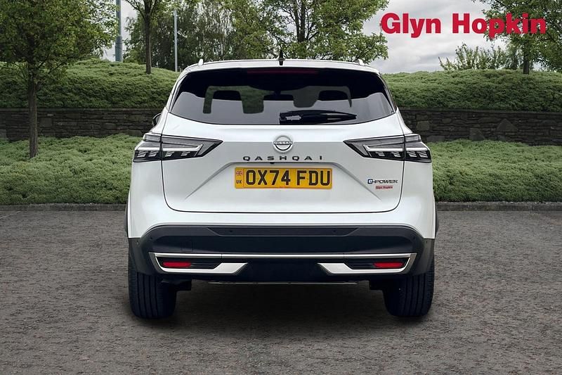 Used Nissan Qashqai Tekna 190 HP (139 kW) 2025 White SUV