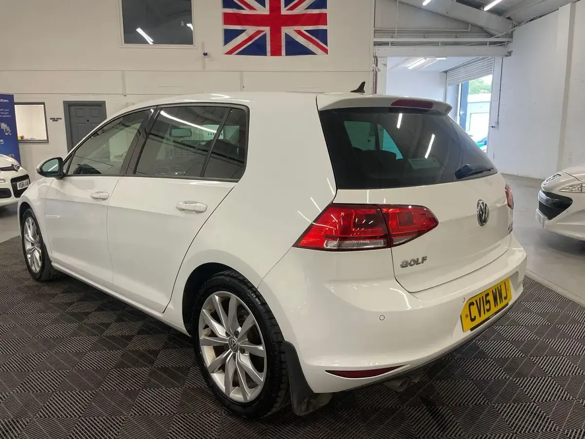 Used VW Golf VII GT 2015 White Hatchback
