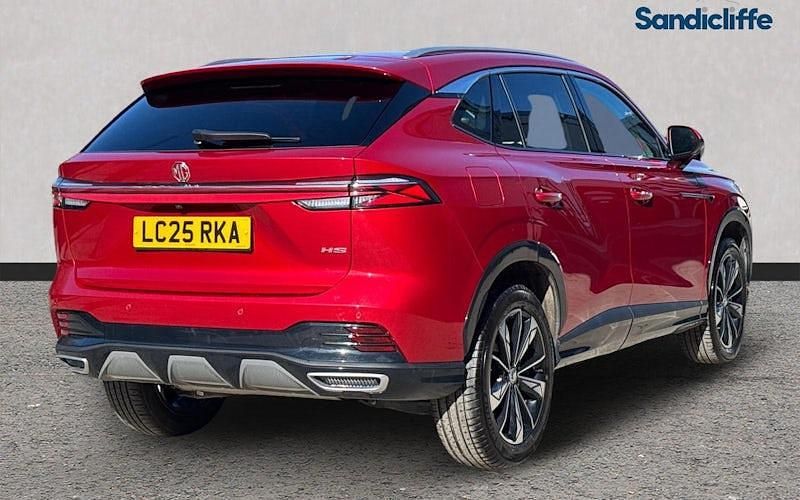 Used MG HS Trophy 170 HP (125 kW) 2024 Tri coat  dynamic red SUV