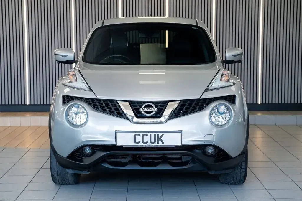 Used Nissan Juke Tekna 117 HP (86 kW) 2019 Silver SUV