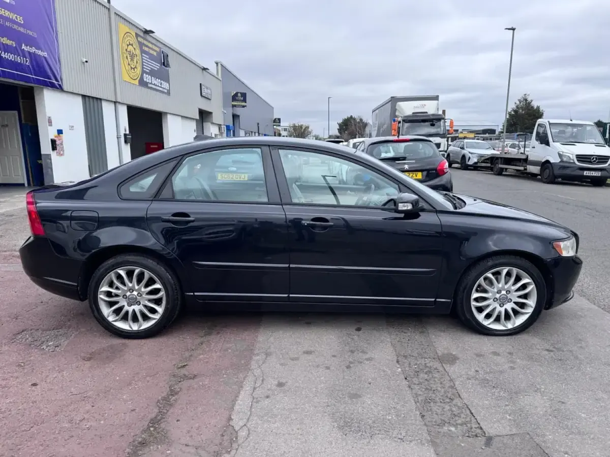 Usado Volvo S40 SE 2009 Preto Sedan