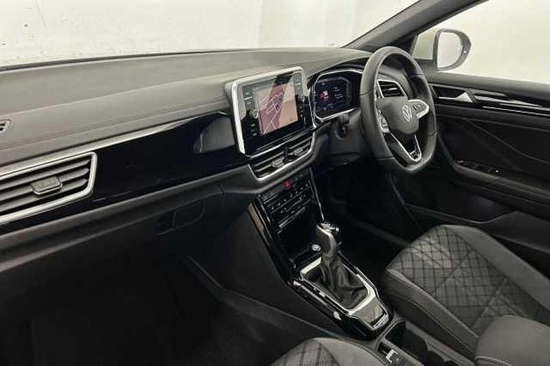 Used VW T-Roc R-line 150 HP (110 kW) 2025 Grey SUV