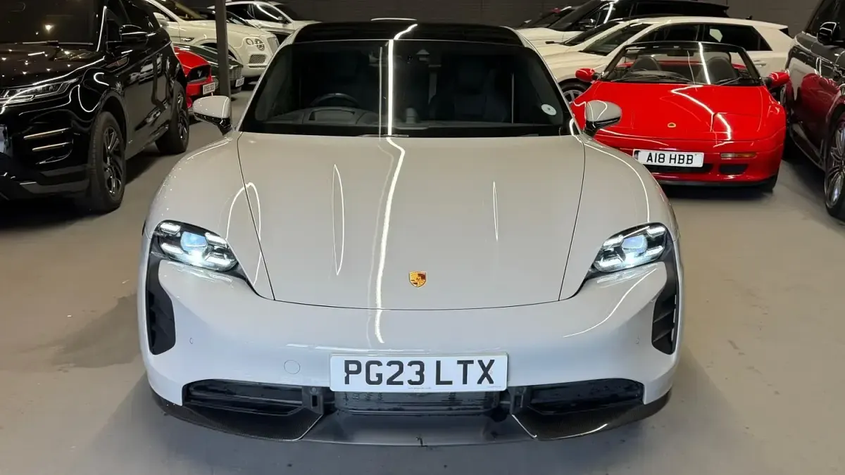 Used Porsche Taycan Performance Package 439 kW (598 HP) 2023 Grey Estate