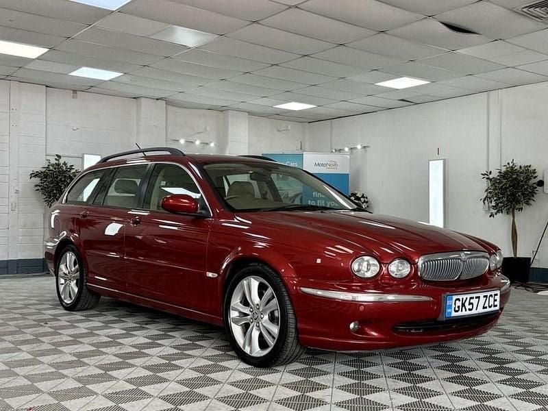 Red Used 2007 Jaguar X-type SE Estate | £3,991 (A bit pricey) - Image 1/4