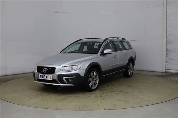 Silver Used 2016 Volvo XC70 SE Lux SUV | £14,150 (Fair price) - Image 1/1