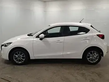 Used Mazda 2 Center-Line 75 HP (55 kW) 2024 White Hatchback