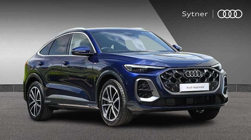 Blue Used 2025 Audi Q5 Sportback Advanced SUV | £61,500 - Image 1/4