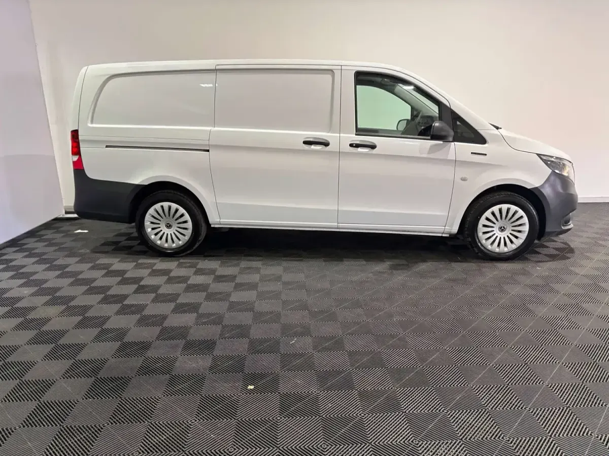 Used Mercedes e-Vito Progressive 85 kW (116 HP) 2024 White Van