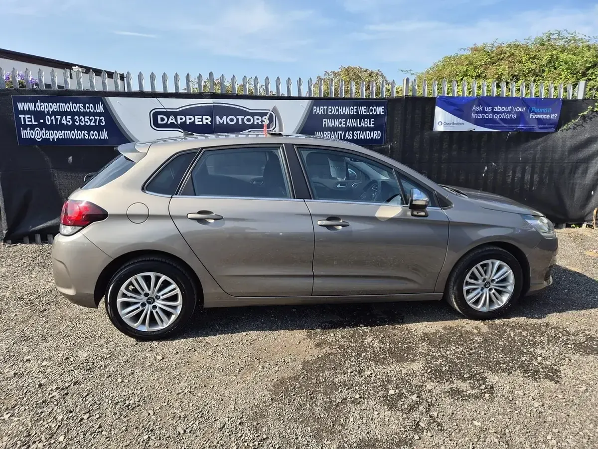 Used Citroën C4 Flair 114 HP (83 kW) 2016 Grey Hatchback