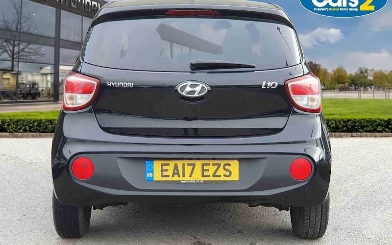Used Hyundai i10 Premium 67 HP (49 kW) 2020 Hatchback