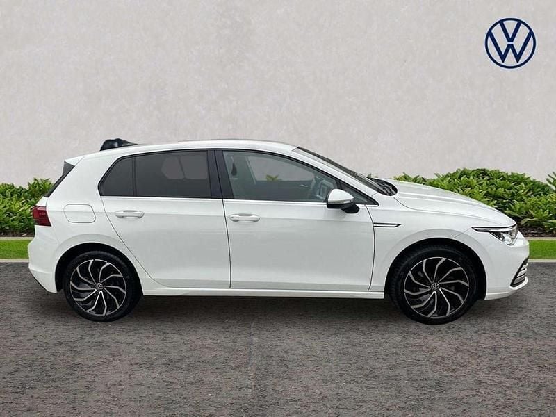 Used VW Golf VIII Edition 150 HP (110 kW) 2023 White Hatchback