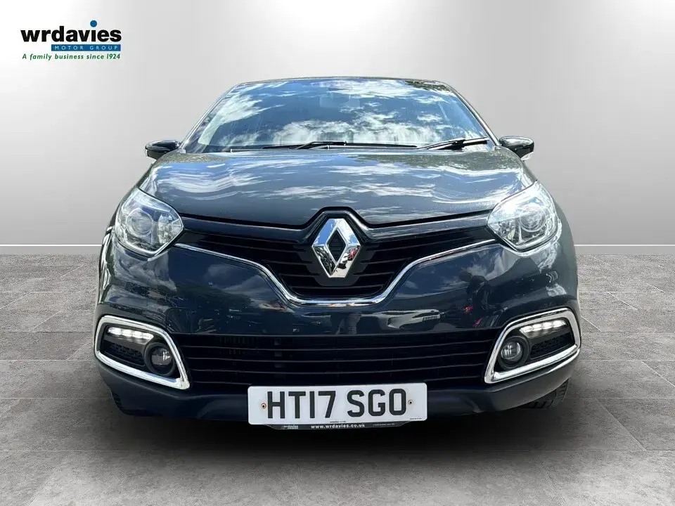 Used Renault Captur Dynamique 110 HP (80 kW) 2017 Blue SUV