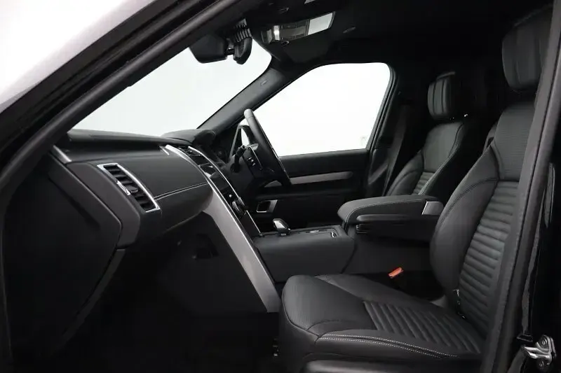 Used Land Rover Discovery HSE Dynamic 345 HP (253 kW) 2025 Black SUV
