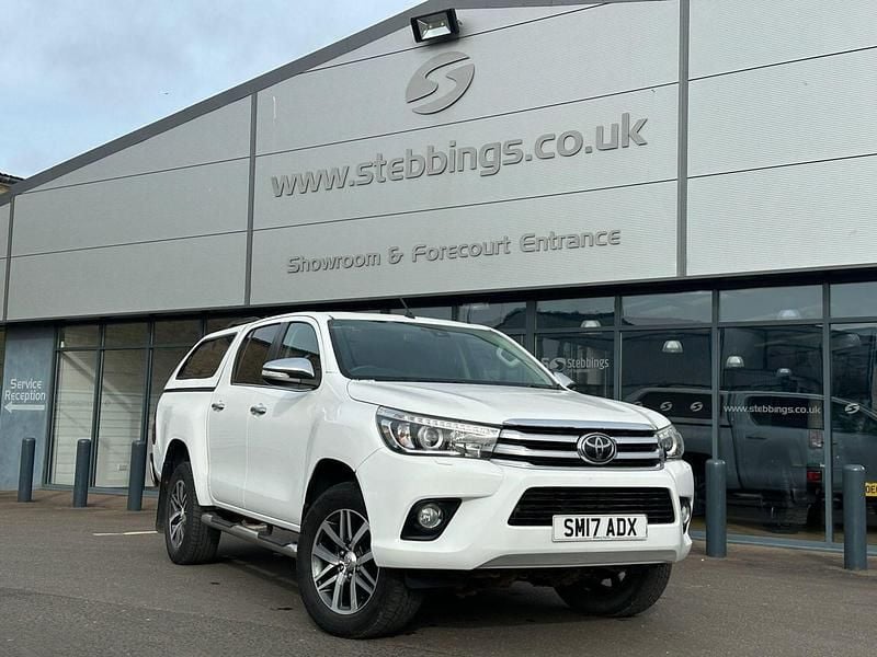 Used Toyota HiLux 2017 White Pickup