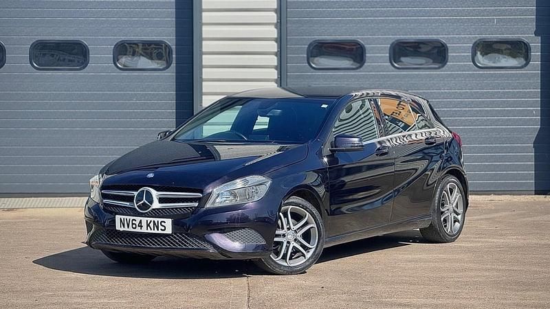 Used Mercedes A180 2015 Purple Hatchback